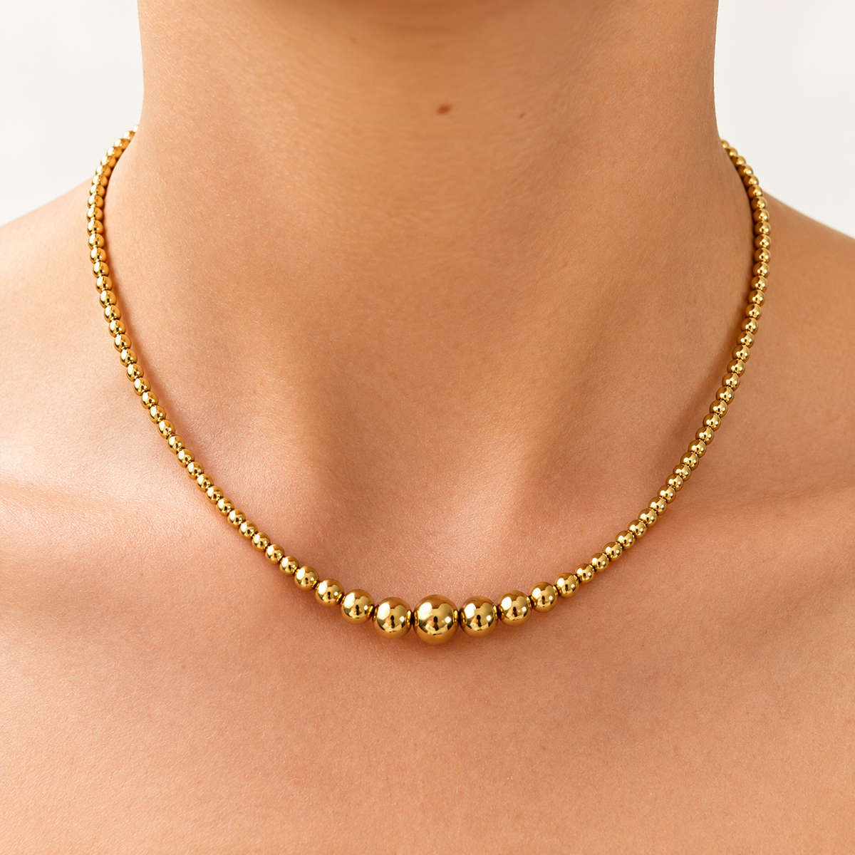Collier Gold Court